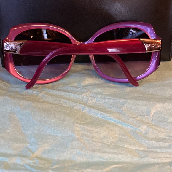 Just Cavalli Gorgeous Shiny DarkRed LogoFramesGraduatedDarkRedLenses Sunglasses - Picture 9 of 15